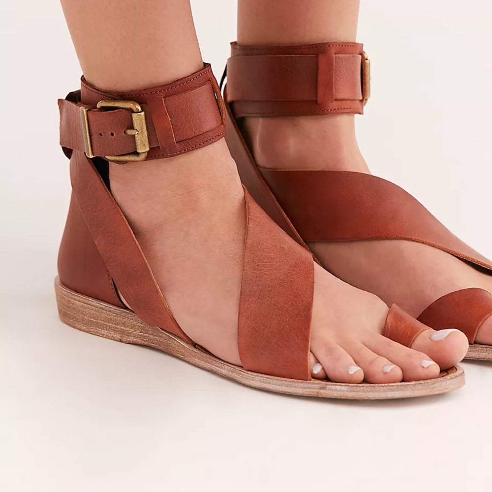 New Free People Leather Vale Boot Sandals Mahogany Size 38 US 7.5 Boho Spain